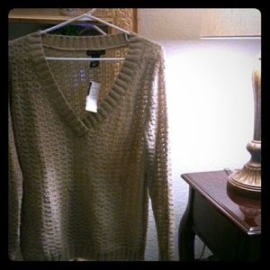 🍍 never used. Light brown sweater