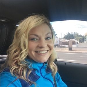 Meet your Posher, Brittnie