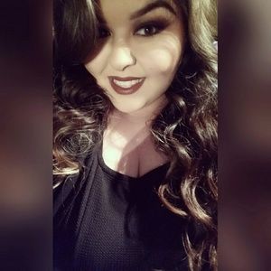 Meet your Posher, Danitza