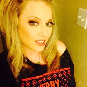 Meet your Posher, Macy