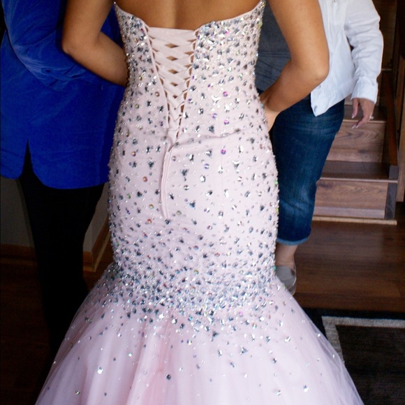 PROM DRESS - Picture 3 of 4
