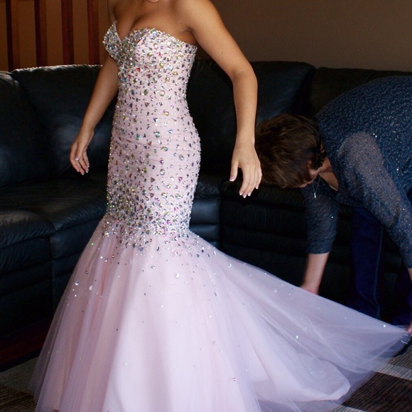 PROM DRESS - Picture 4 of 4