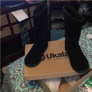 UKALA BLACK BOOTS SIZE 7 NEW IN BOX