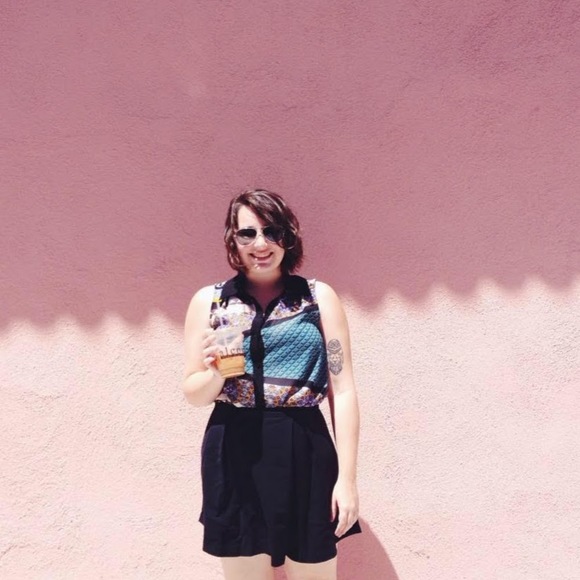 Meet your Posher, Kacey - Picture 1 of 1