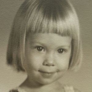 Meet your Posher, Dinah