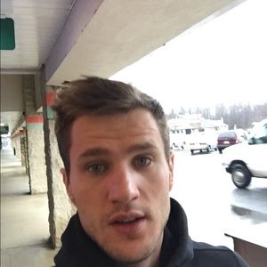 Meet your Posher, Denis