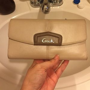 Wallet. Lightly used condition