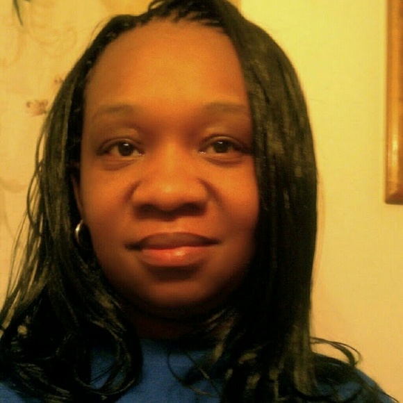 Meet your Posher, Tracie - Picture 1 of 1