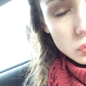 Meet your Posher, Hailey