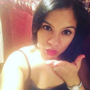 Meet your Posher, Raisa