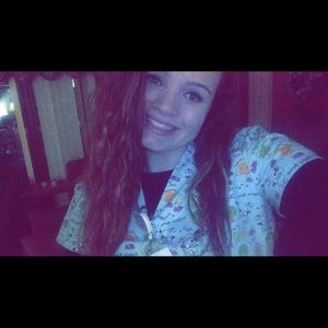 Meet your Posher, Julia