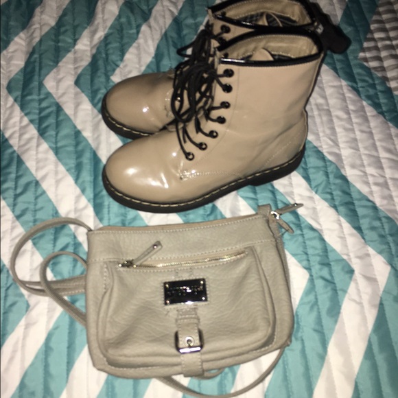 Boots and Purse Reserved❤️