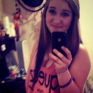 Meet your Posher, Vanessa