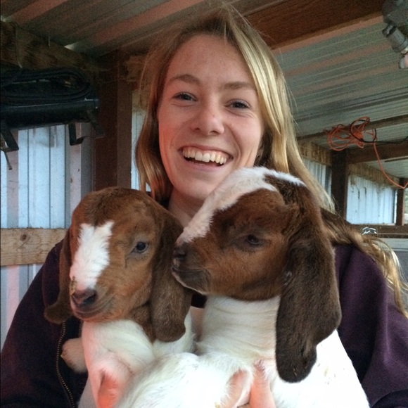 Meet your Posher, Heidi