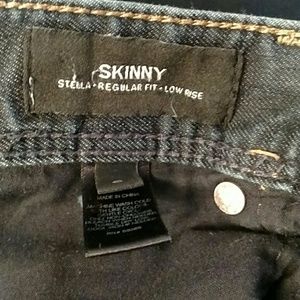 Express stella skinny low rise jeans. Size 6.