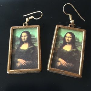 Mona Lisa Dangle Pierced Earrings