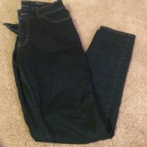 Eddie Bauer skinny jeans