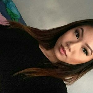 Meet your Posher, Mila