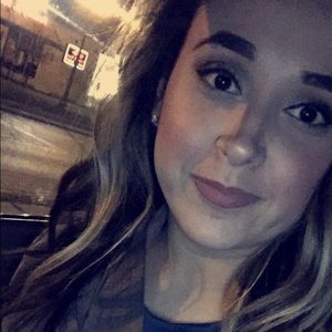 Meet your Posher, Itzel