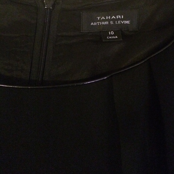 Tahari dress with pockets