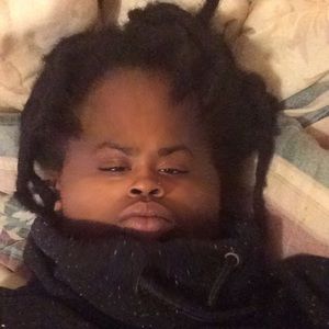 Meet your Posher, Malika