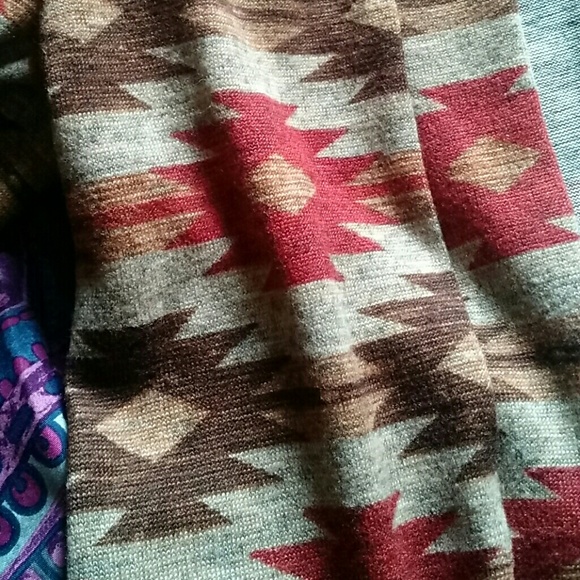 Hooded long sleeve aztec print cardigan - Picture 4 of 4