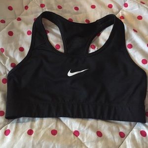 Nike sports bra OH HOLD
