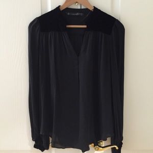 Zara blouse size S