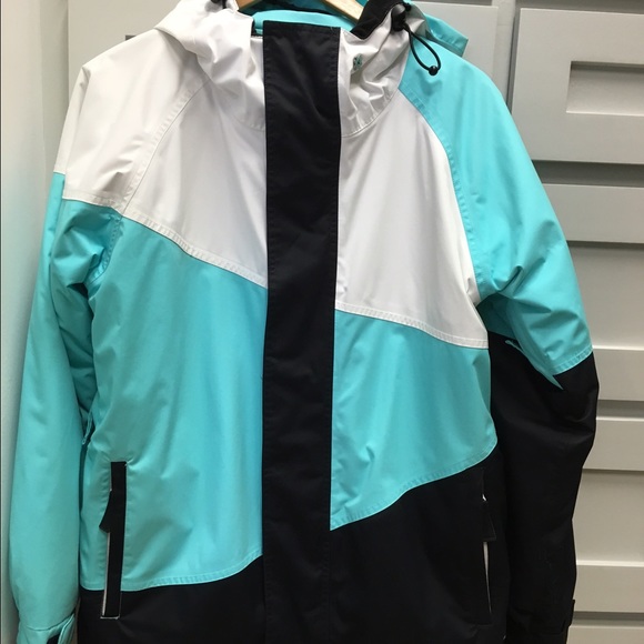Nikita Ski / snowboarding jacket