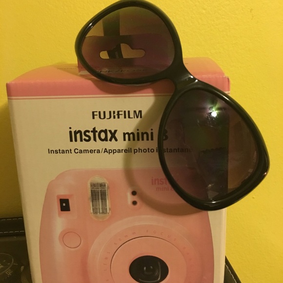 GUESS Black Sunglasses😎