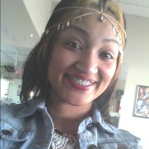 Meet your Posher, Relina