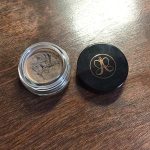 Auth Anastasia Beverly Dipbrow pomade/soft brown