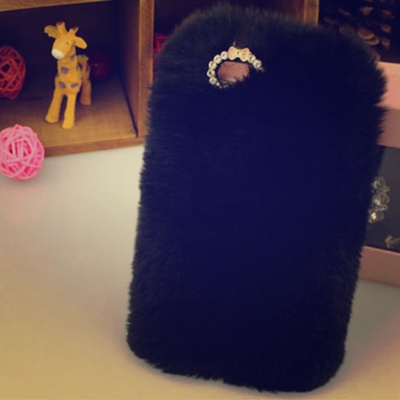iPhone 5S and6 fluffy phone case - Picture 1 of 1