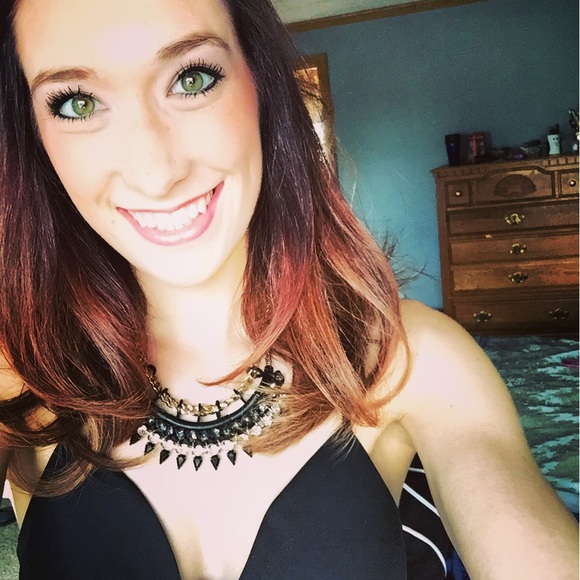 Meet your Posher, Lexi