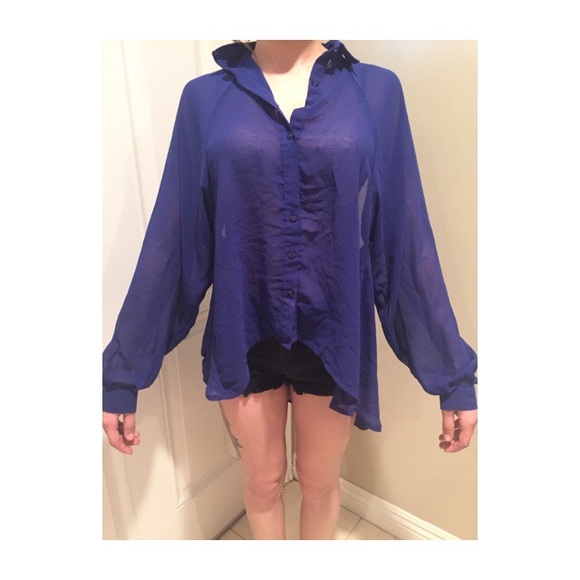 Blue cut out blouse - Picture 1 of 4