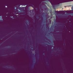 Meet your Posher, Max