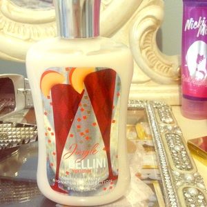 Jingle Bellini body lotion