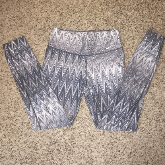 Nike leggings