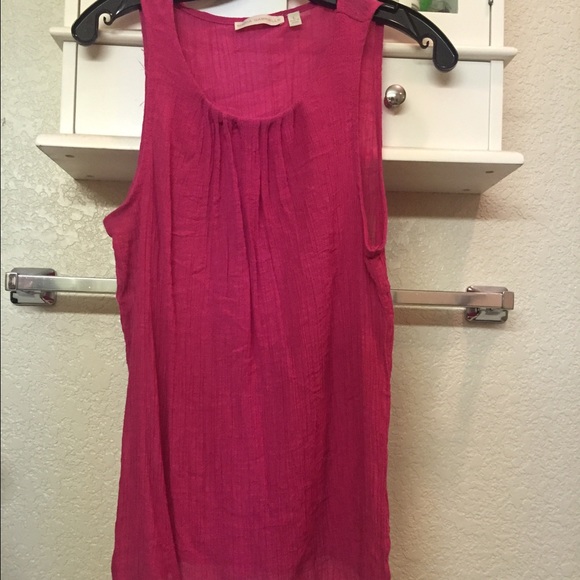 Pink sleeveless top