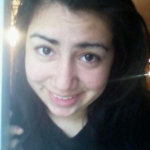 Meet your Posher, Crystal