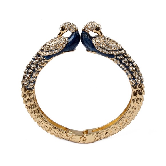 ✨NWT Amrita Singh Peacock Bracelet💝 - Picture 1 of 2