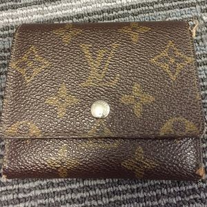 100% authentic Louis Vuitton Malletier card holder