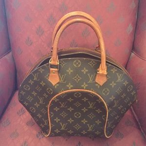 I'm selling my LV don't use it any more