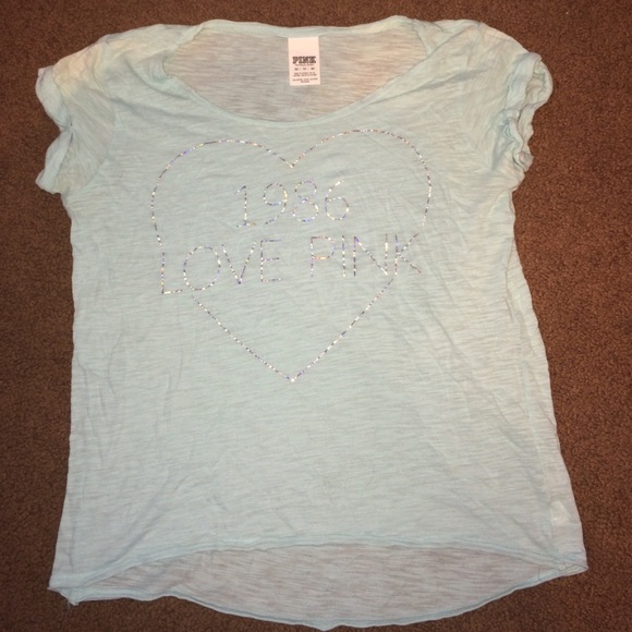Blue flowy pink t shirt