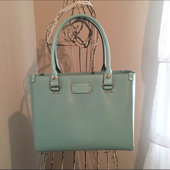 BEAUTIFUL timeless Kate Spade Wellesley bag