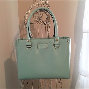 BEAUTIFUL timeless Kate Spade Wellesley bag