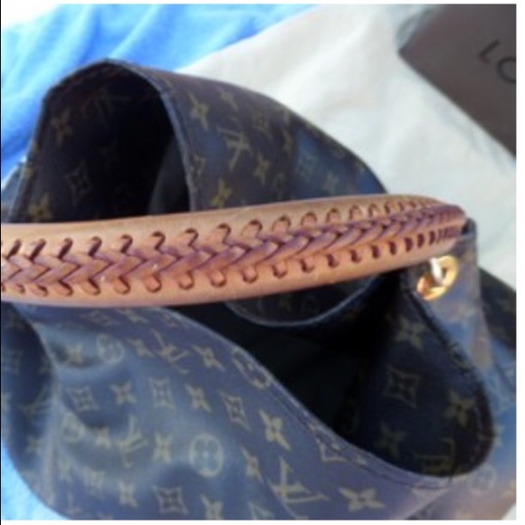 Louis Vuitton GM (large) Artsy Hobo bag - Picture 4 of 4
