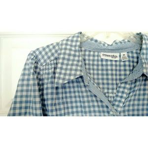 Adorable Vintage Style Top