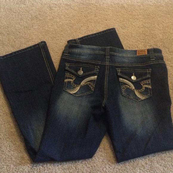 L.e.i. Hipster Flare jeans
