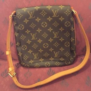 Selling my LV don't use it no more